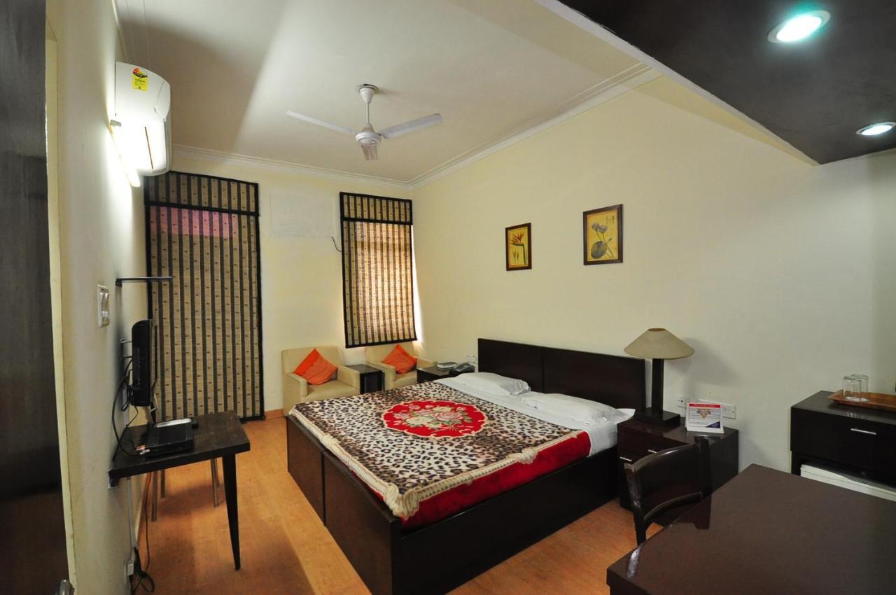 New Delhi Ymca Tourist Hostel מראה חיצוני תמונה
