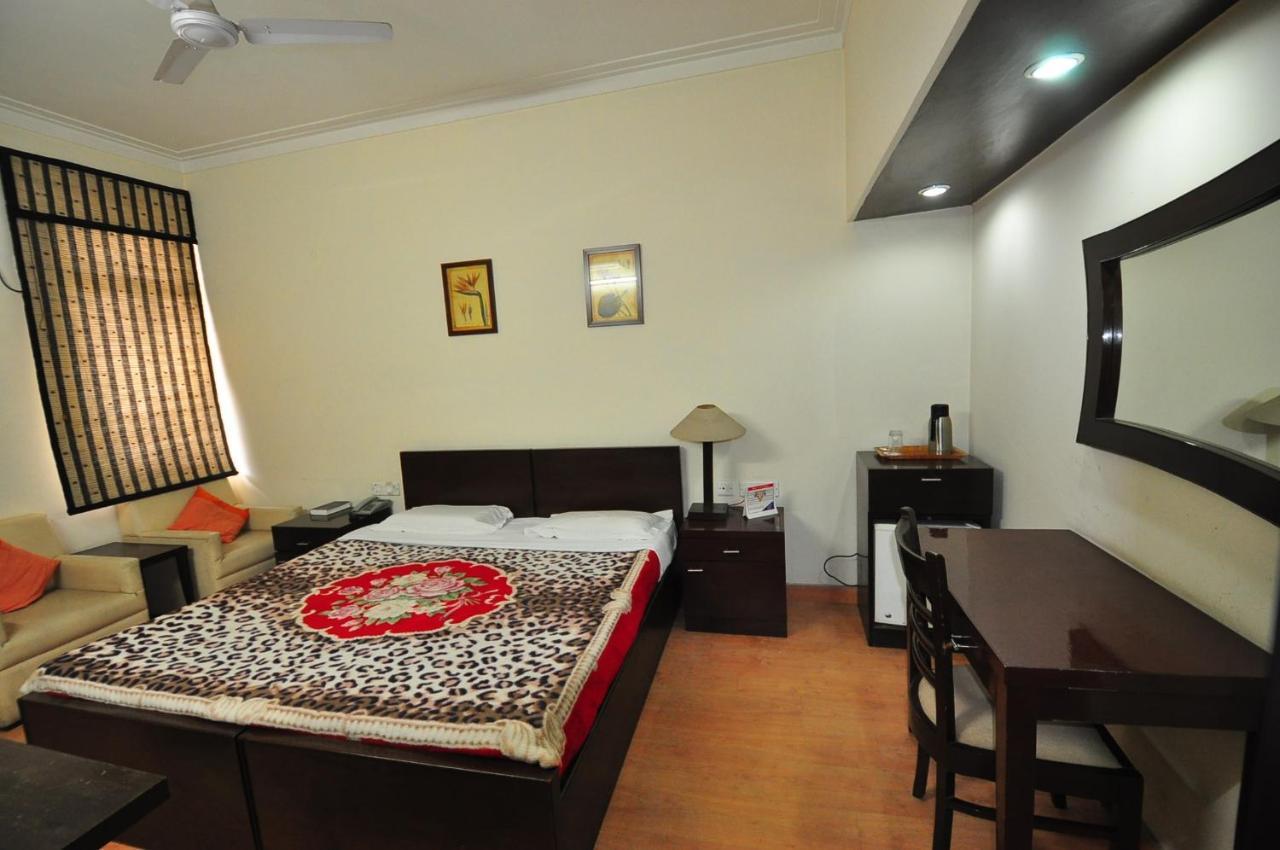 New Delhi Ymca Tourist Hostel מראה חיצוני תמונה