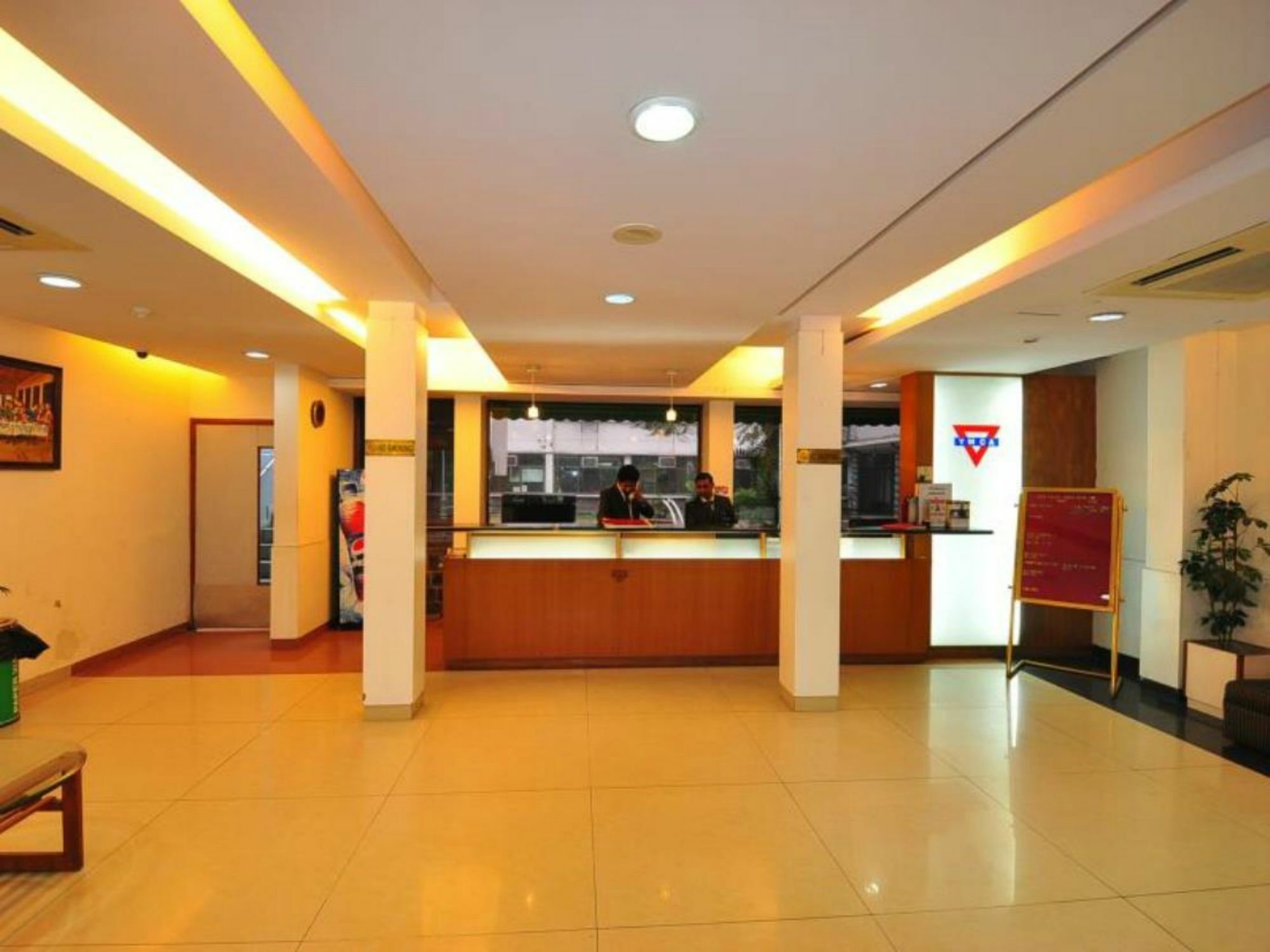 New Delhi Ymca Tourist Hostel מראה חיצוני תמונה